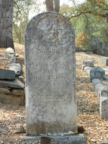 [Picture of Johanna Pryor grave]